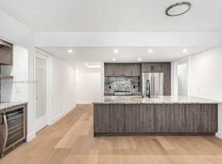 50 Biscayne Blvd APT 2710, Miami, FL 33132