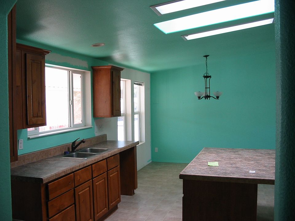 2nd image of 2729 Quebec Ct