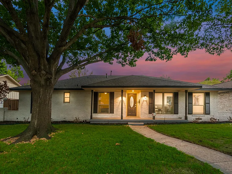 7754 Querida Ln — Photo 6