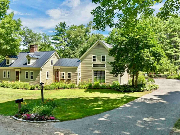 324 Cotton Valley Road, Wolfeboro, NH 03894