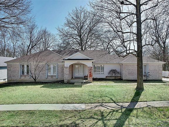 2nd image of 570 Briarwyck Dr
