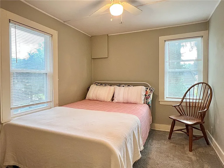 225 Lake Shore Dr S — Photo 10