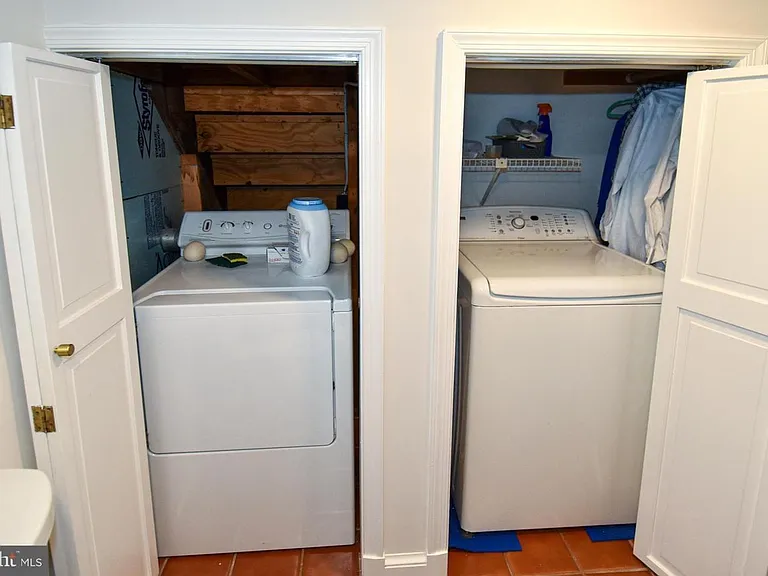 710 W View Ter — Photo 53