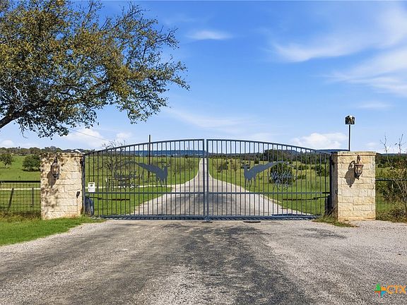 3rd image of 1060 Whitetail Ridge Dr