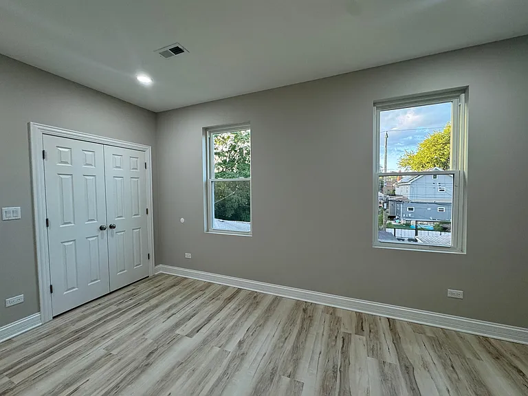 5736 W Huron St #3 — Photo 9