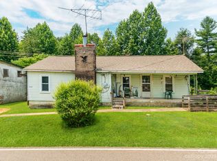 3137 Bee Mountain Rd, Lenoir, NC 28645