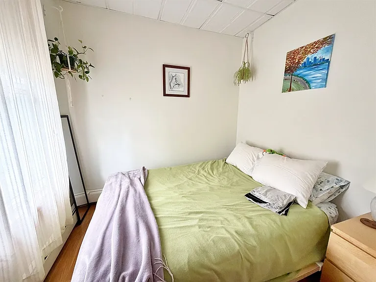 84 Webster St #2 — Photo 8