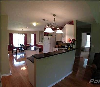 4th image of 1946 Everglades Dr