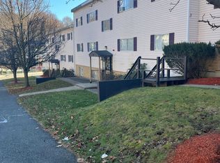 40 Catharine St #9, Worcester, MA 01605