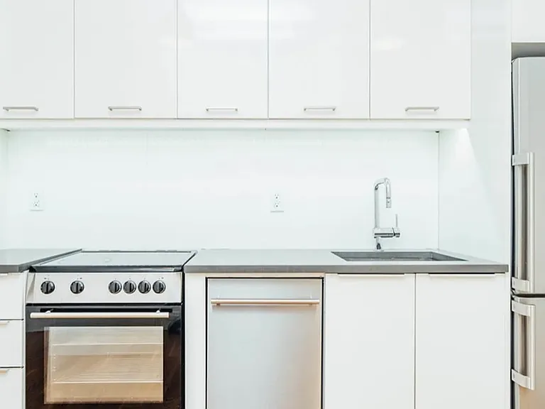 18 Monitor St #5H — Photo 4