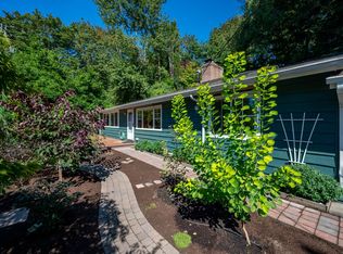 10350 45th Ave NE, Seattle, WA 98125