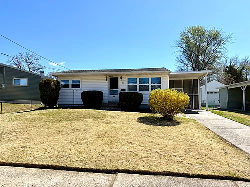633 Windsor Ave Photo 1