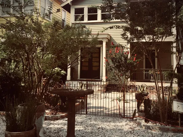 307 E 37th St #A, Savannah, GA 31401