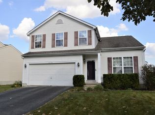 3174 Canyon Bluff Dr, Canal Winchester, OH 43110