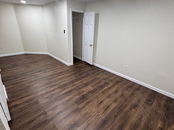 5th image of 121 Cannon Ave #1