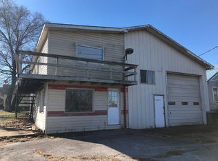 604 East St, Stockton, MO 65785