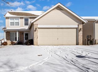 4925 High Crest Ct, Florissant, MO 63033