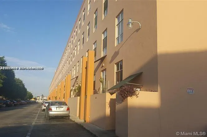Royal Palms Condo — Photo 2