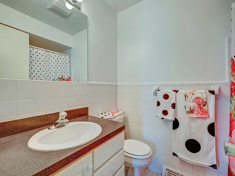 3208 Warren — Photo 27