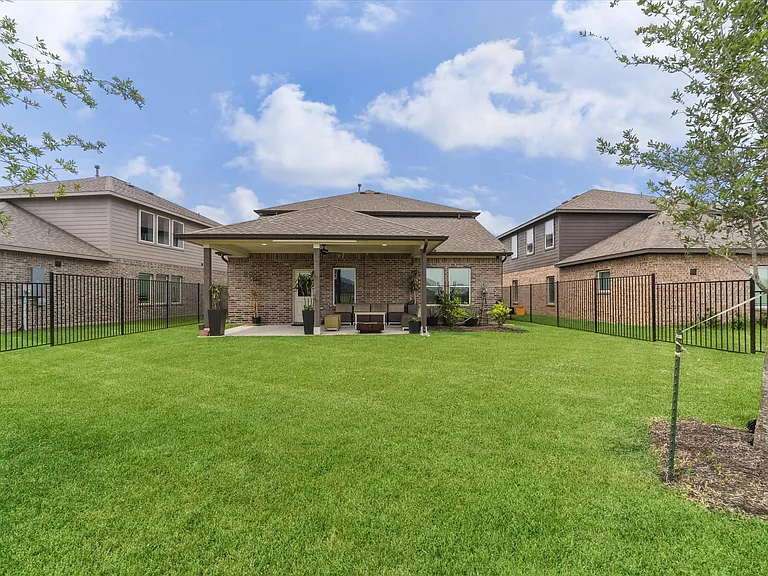 1523 Alpine Dr — Photo 25