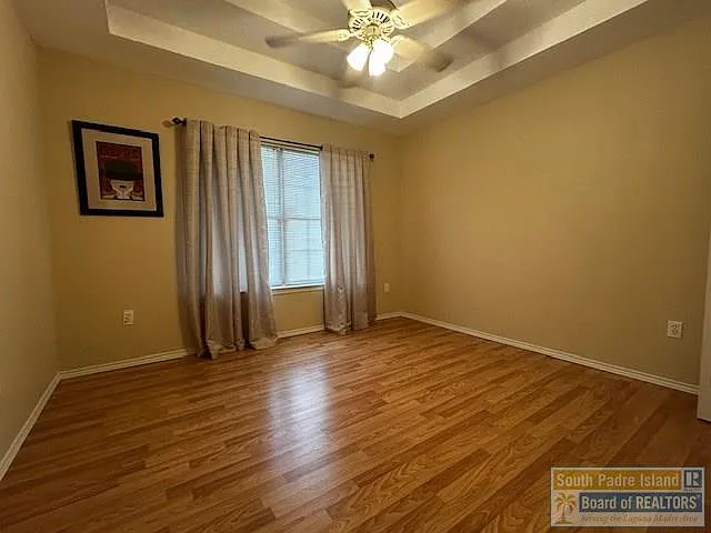 944 Alta Mesa Blvd — Photo 9