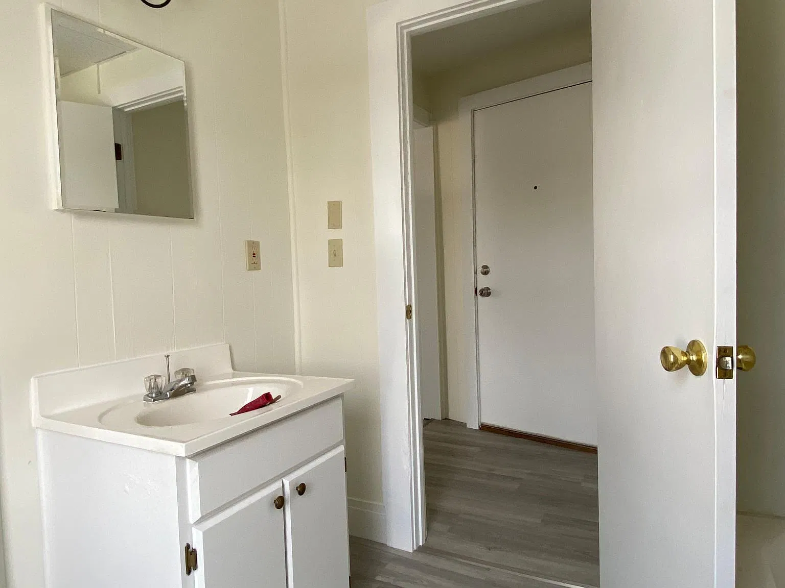 Studio, 230 sqft, $750 — Photo 4