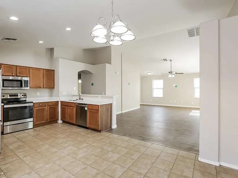 4337 W Saint Kateri Dr — Photo 6