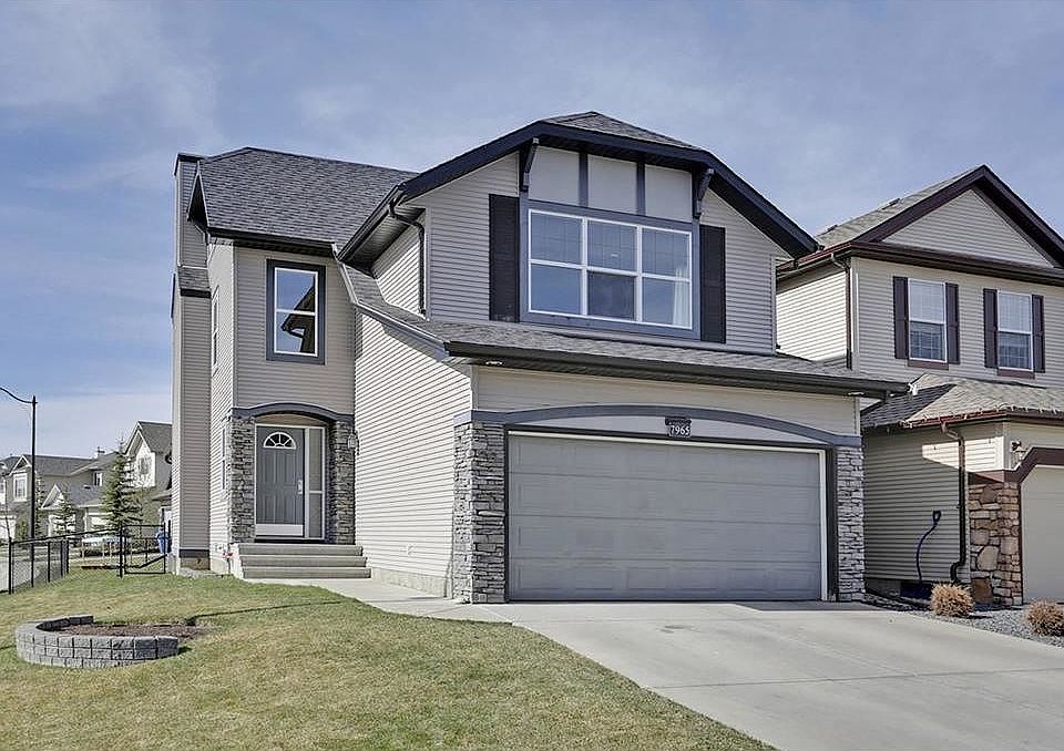 1st image of 7965 Cougar Ridge Ave SW
