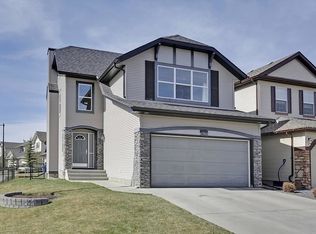 7965 Cougar Ridge Ave SW, Calgary, AB T3H5L3