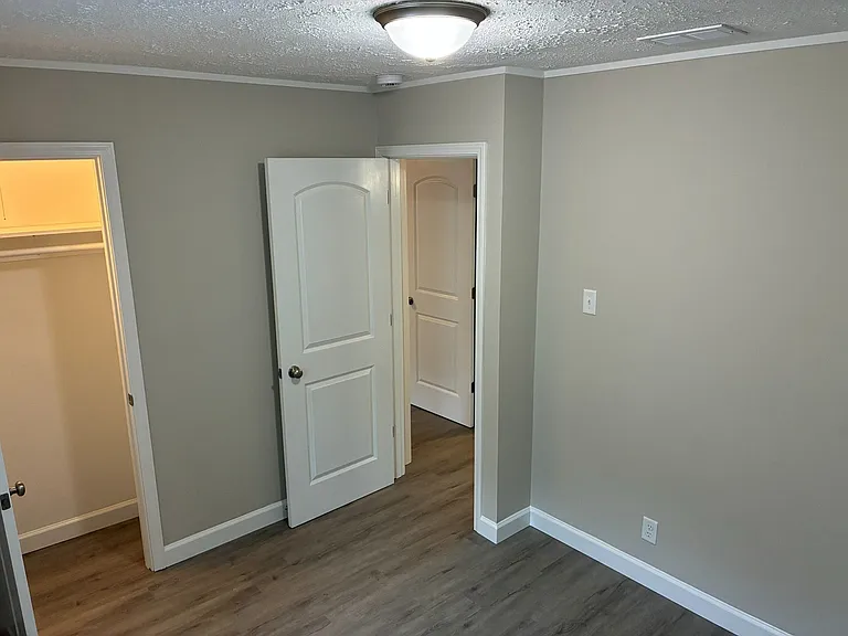 1315 Loral Ave — Photo 17