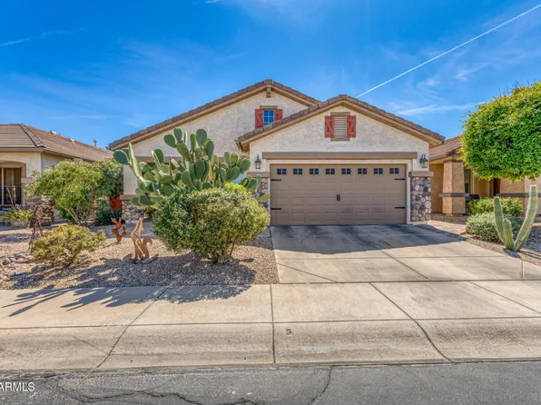195 W TWIN PEAKS Parkway, San Tan Valley, AZ 85143
