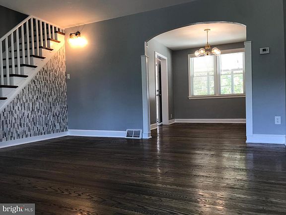 5th image of 7205 Guyer Ave