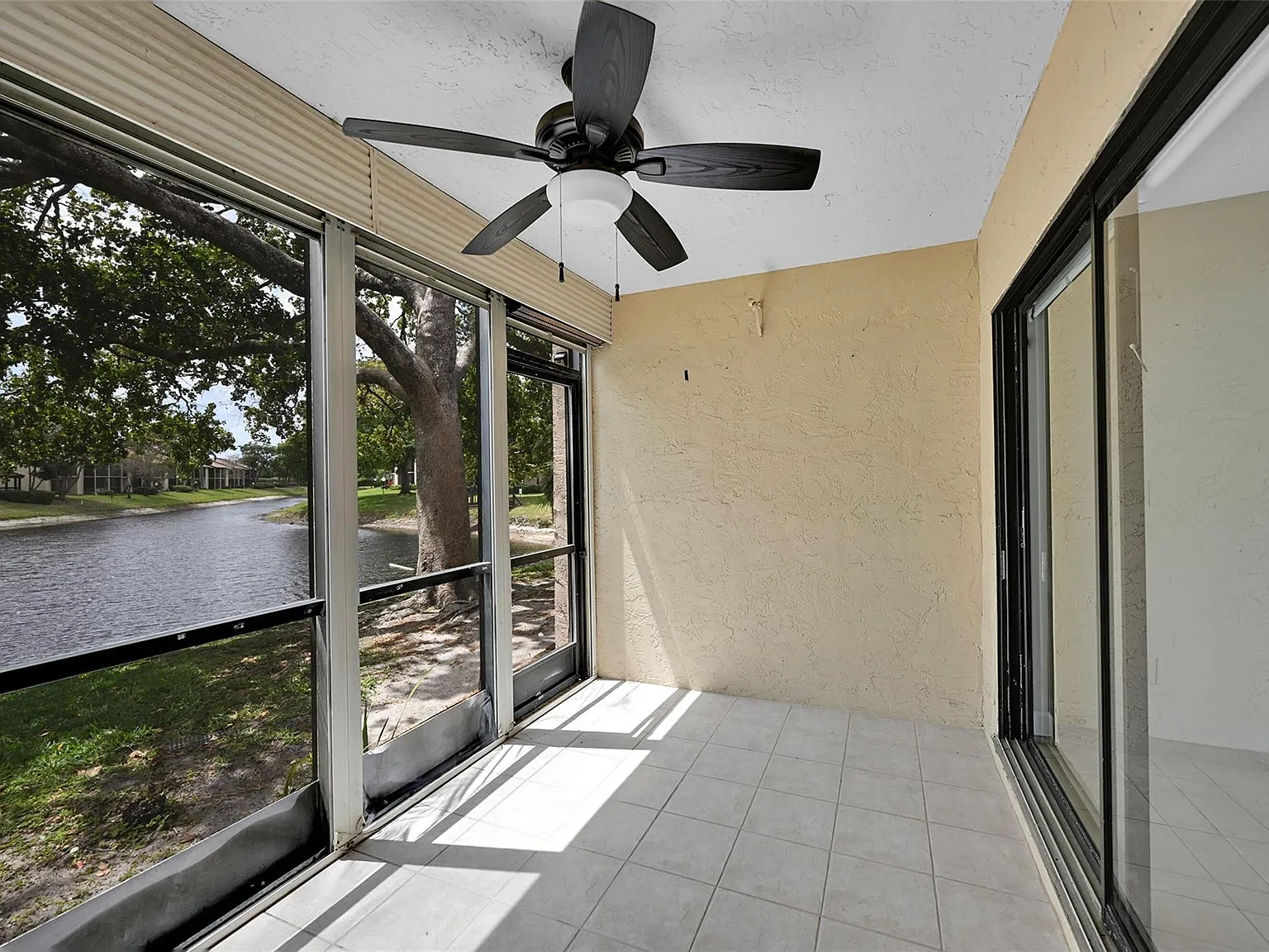 2 bed, 2.0 bath, 1100 sqft, $2,290 — Photo 1