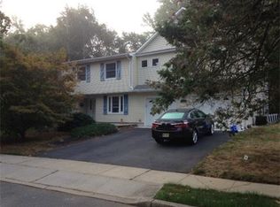 75 Rieder Rd, Spotswood, NJ 08884
