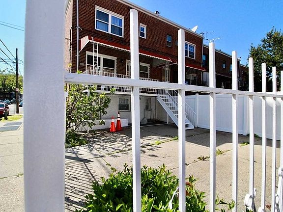 4th image of 110-02 Saultell Ave