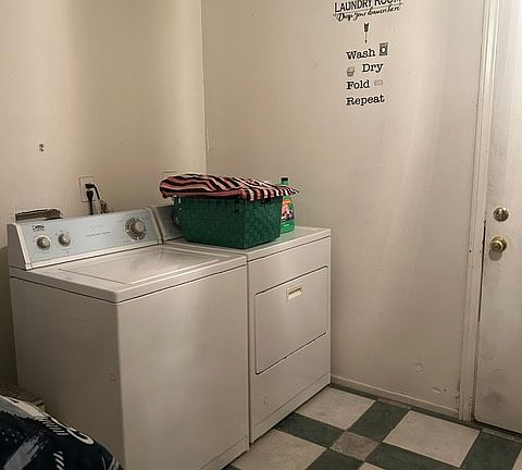 2nd image of 5516 Deodar Dr