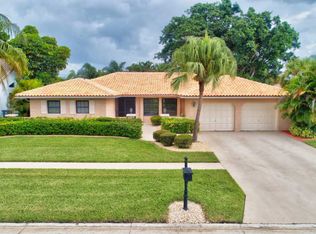 20063 Back 9 Dr, Boca Raton, FL 33498