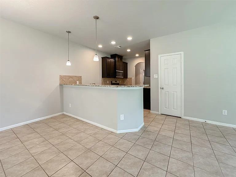 105 Camelot Place Ct — Photo 11