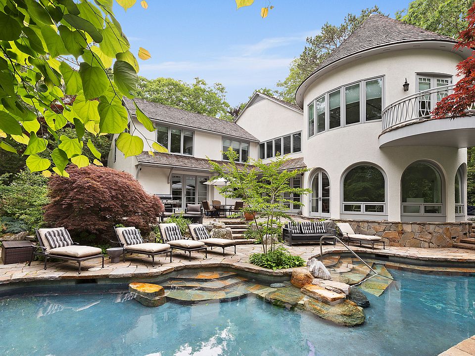 112 Close Rd, East Hampton, NY 11937 Zillow