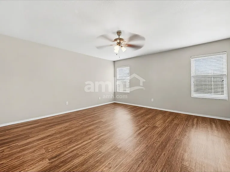 301 Azalea Dr — Photo 10