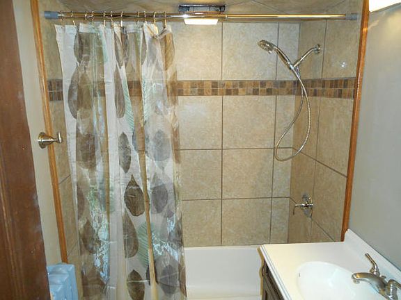 Main Bath/New Ceramic