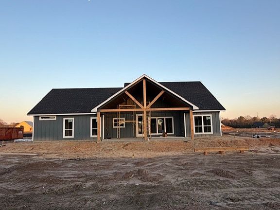 2nd image of 185 Salem Ridge Dr