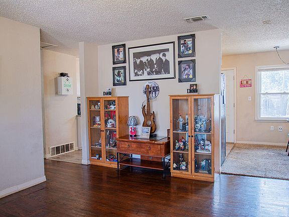 4th image of 4801 40th St