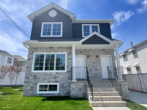 64 Hemlock St #2 Photo 1