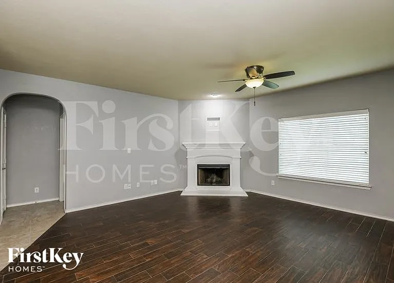13152 Palancar Dr — Photo 2
