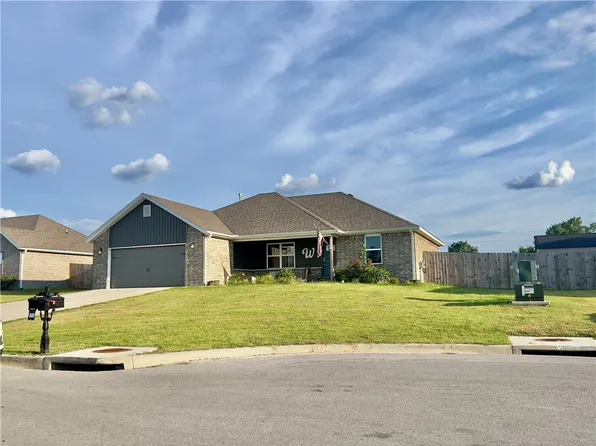 166 Youngblood Pl, Huntsville, AR 72740