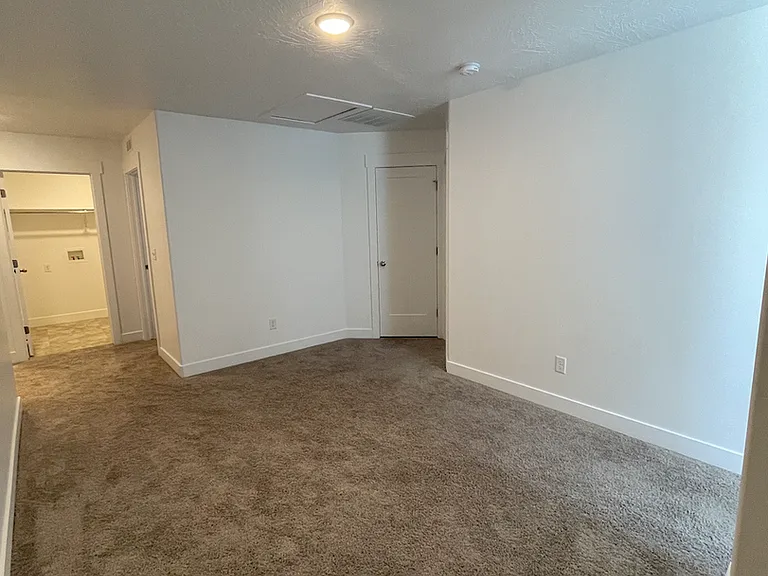 4772 E Silver Ridge Rd — Photo 22