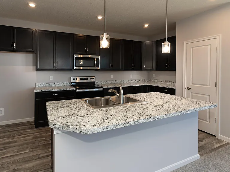 1369 Retriever Way #1B — Photo 5