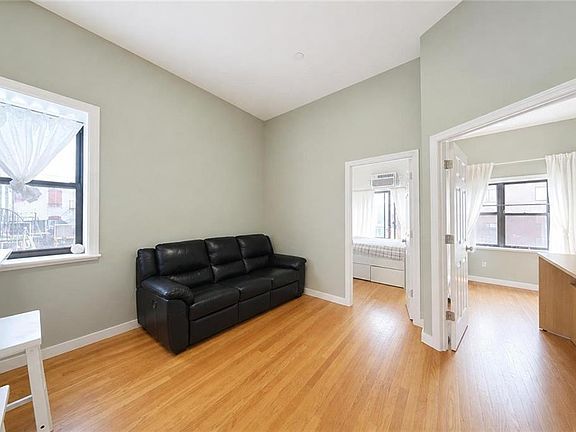 5th image of 462 52nd St APT 3C