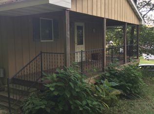 312 W Galena St, Spring Bay, IL 61611